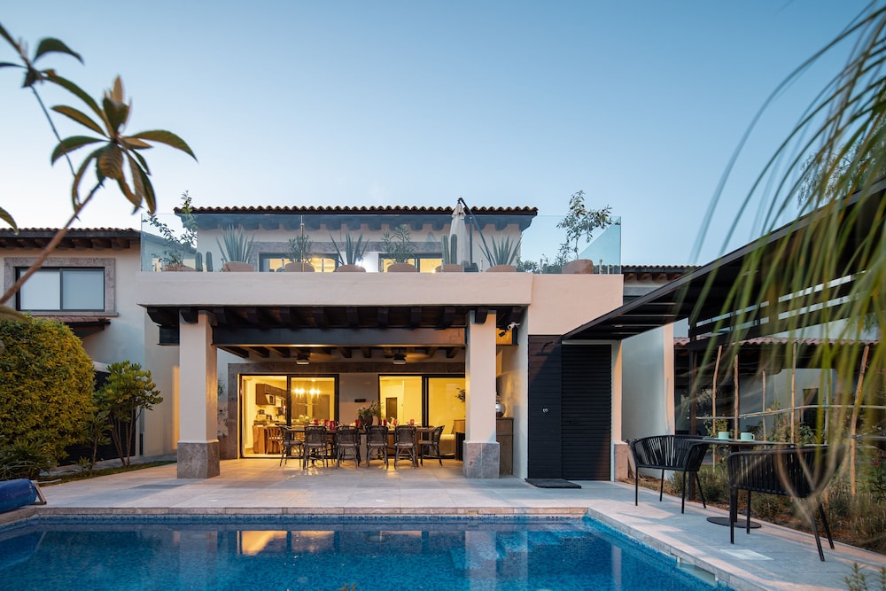 Escape to Private & Safe 5Bed with Pools in San Miguel De Allende, Mexico