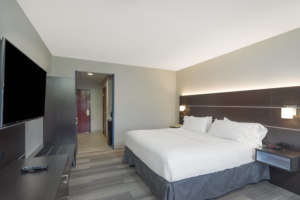 Holiday Inn Express Bloomsburg by IHG - photo 23