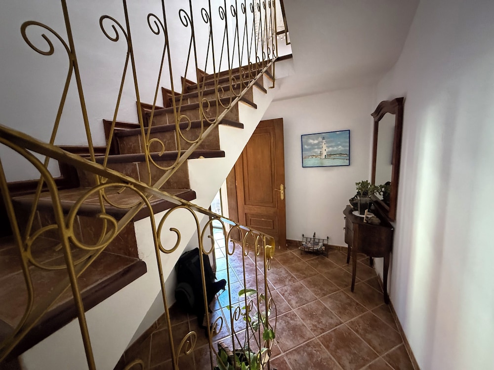 Alojamiento Vacacional Madre Amada en Candelaria — 4-Star Luxury Hotel in Candelaria, Spain