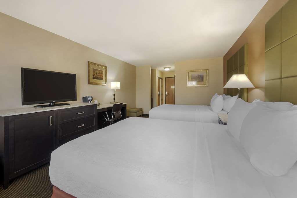 Best Western Plus Country Inn & Suites - photo 21