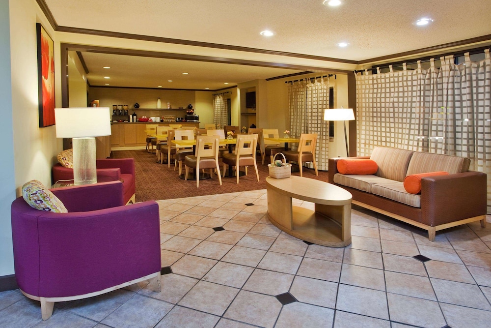 Travelodge by Wyndham Columbus State University - photo 18