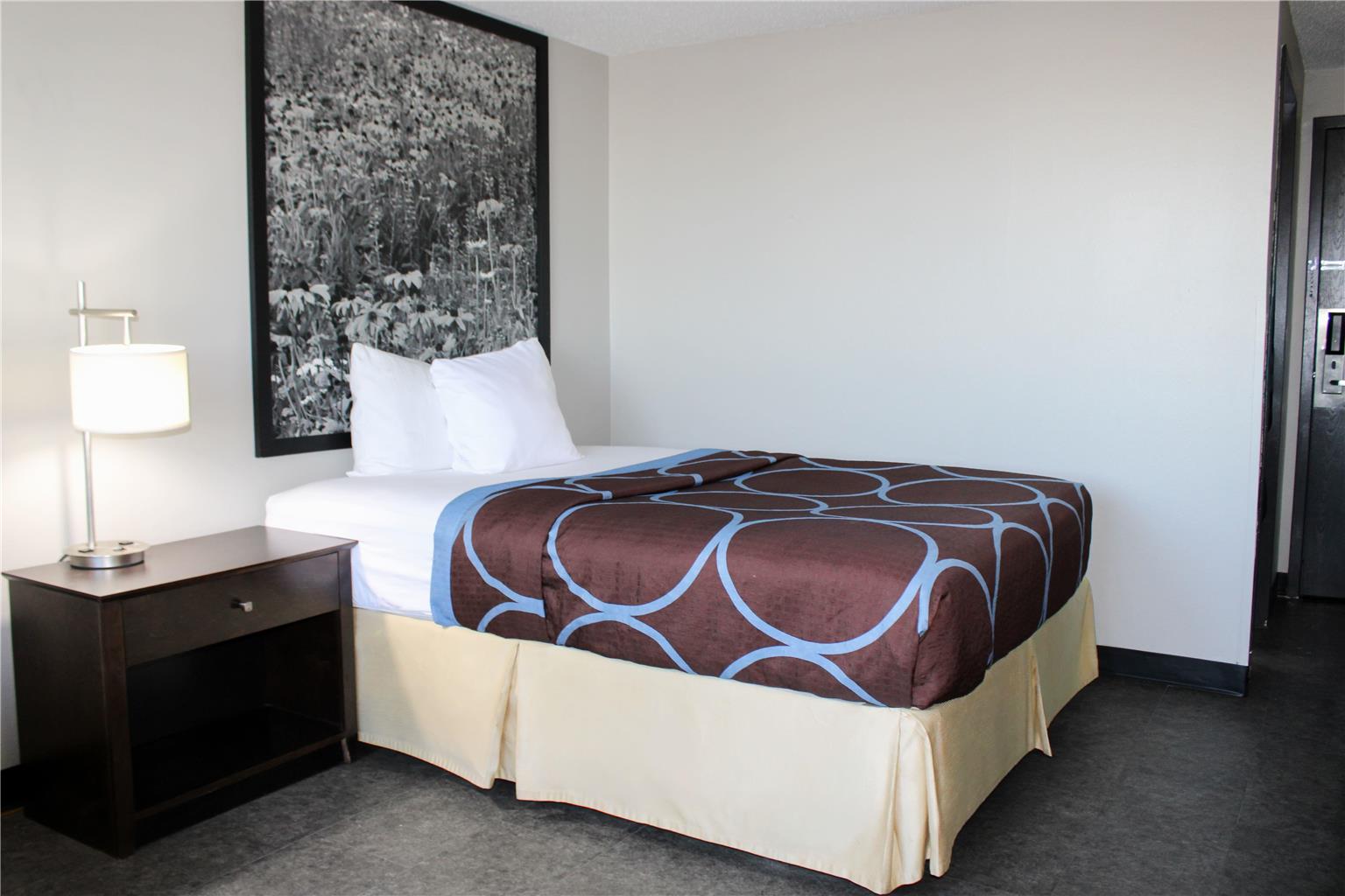 Super 8 by Wyndham Williston ND - photo 9