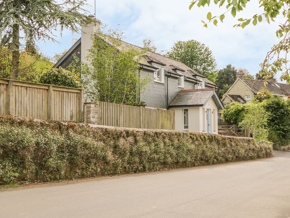 Swallows - carbon neutral hotel in Totnes