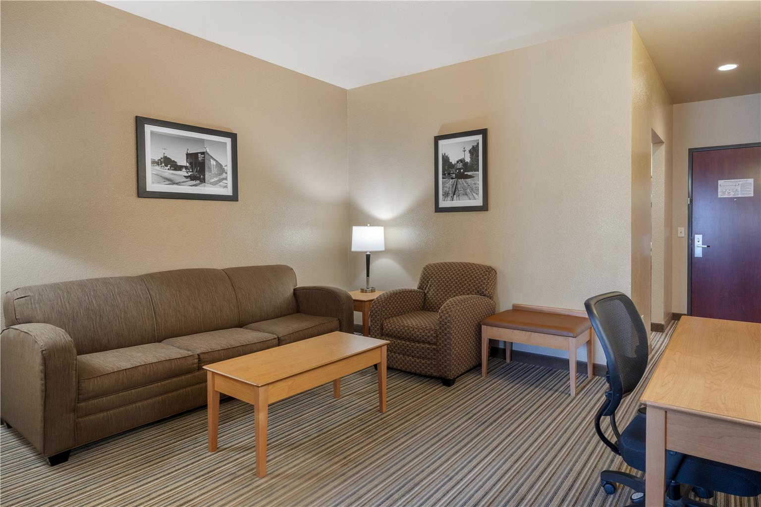 Best Western Shelby Inn & Suites - photo 30