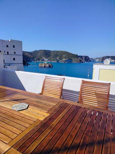 Brezzamediterranea — 4-Star Luxury Hotel in Ponza, Italy