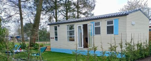 Ibiza Chalet In Natuurlijke Omgeving 21710316 — Bergen Op Zoom