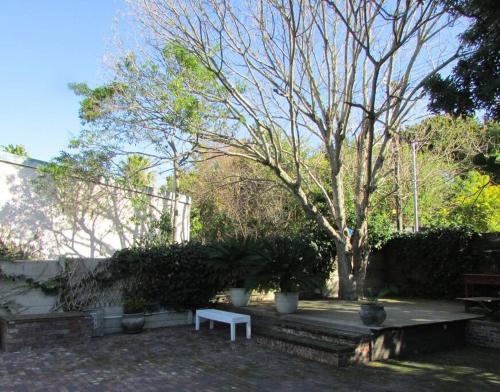 Lovely 1 bedroom rental with a pool