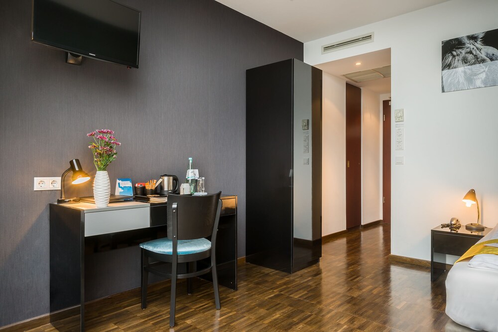 In-Room Business Center