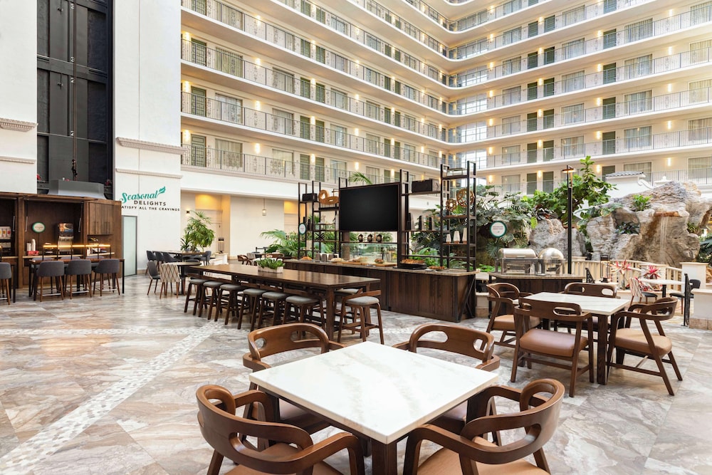 Embassy Suites by Hilton Fort Lauderdale 17th Street - photo 75