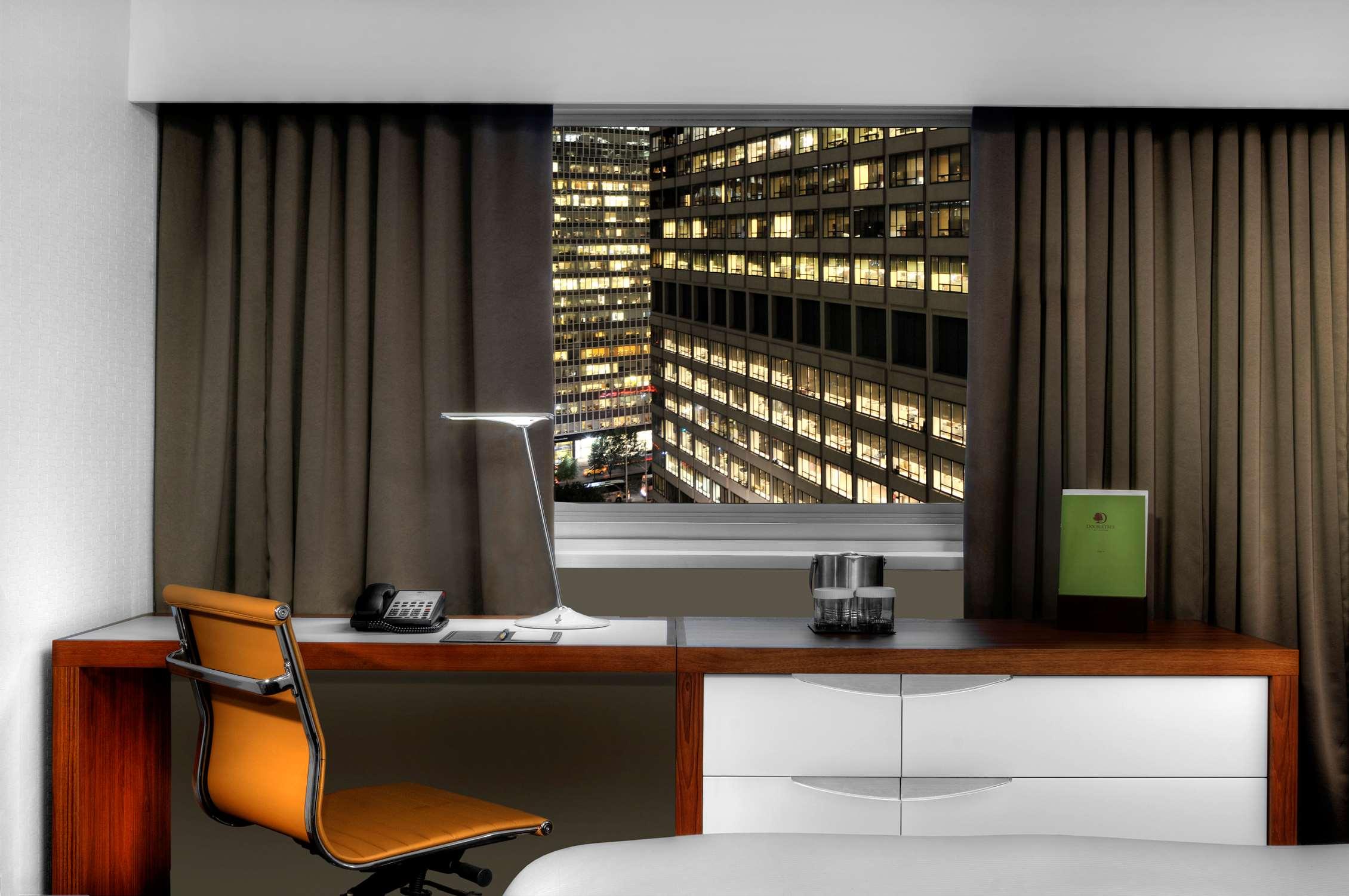 DoubleTree by Hilton Metropolitan New York City - photo 23