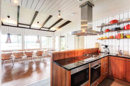 World's End 2 Luxury Beachfront Villas — 4-Star Luxury Hotel in Mikkeli, Finland