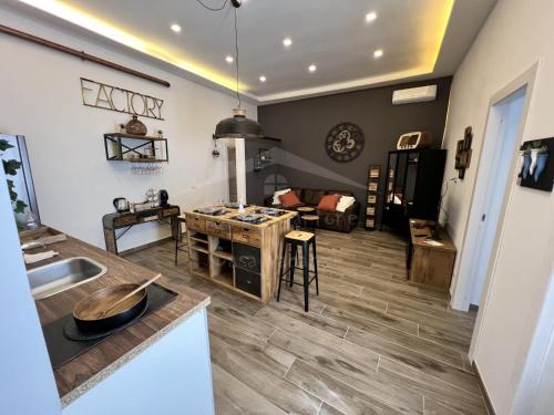 Maison Cantone — 4-Star Luxury Hotel in Naples, Italy