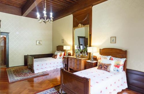 Antique apartment in the XV century Castle — 4-Star Luxury Hotel in Clarens, Switzerland