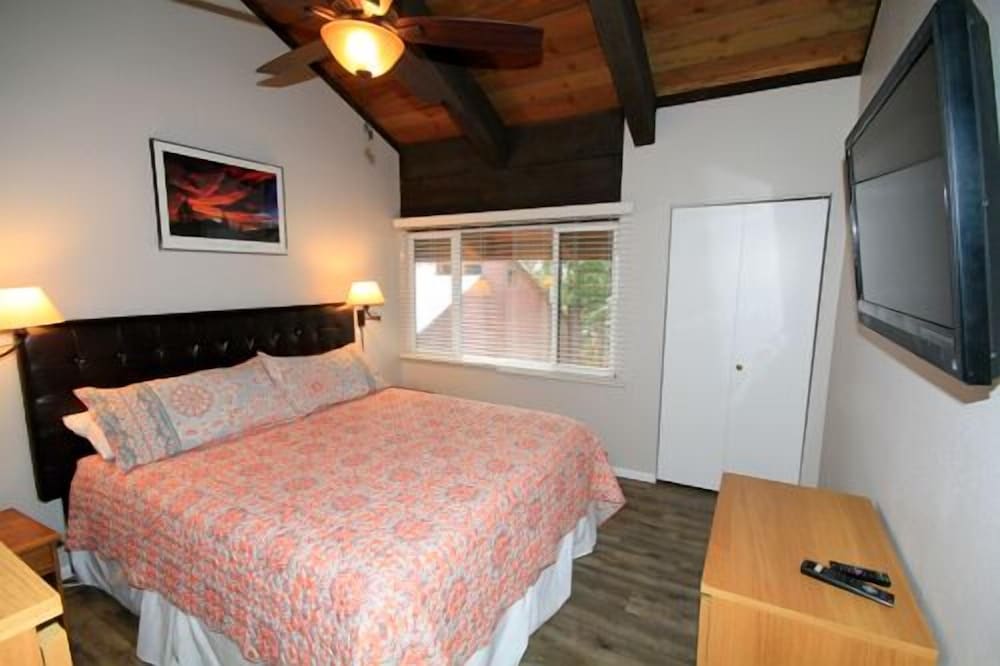 Mammoth Ski & Racquet Club - photo 20