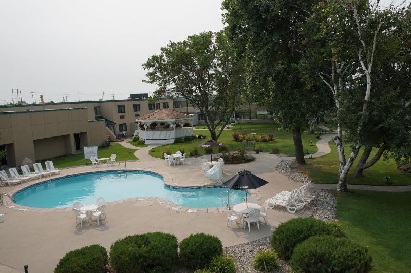 Biltmore Hotel Suites - photo 2