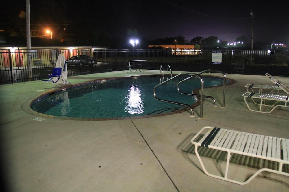 Holiday Terrace Motel - photo 36