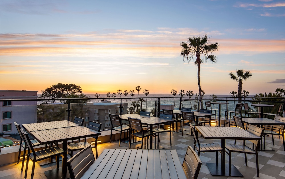 Cormorant Boutique Hotel - photo 37