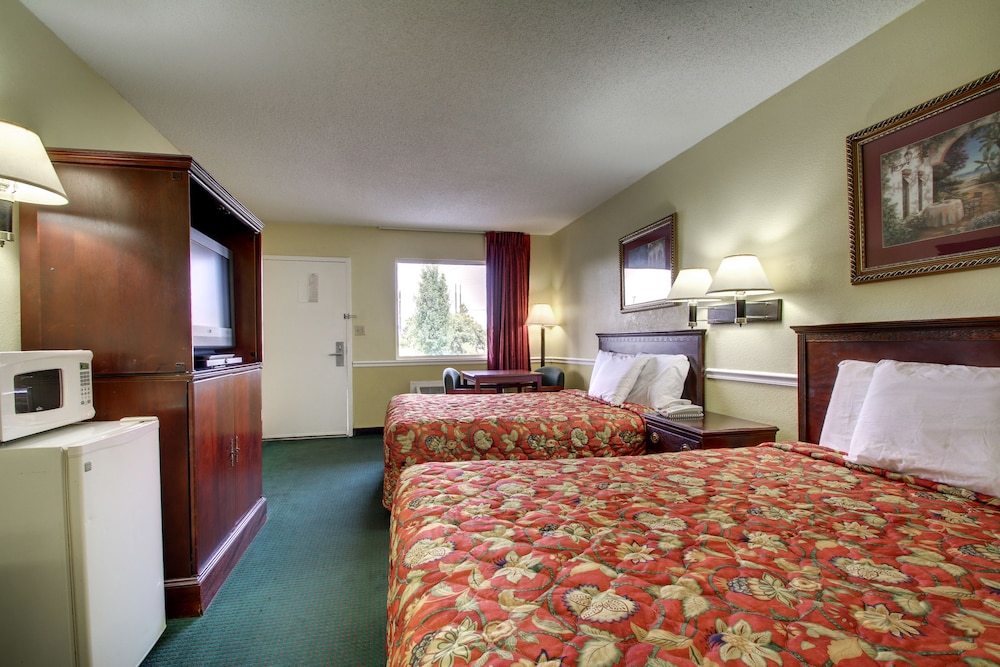 Key West Inn Montgomery - photo 9