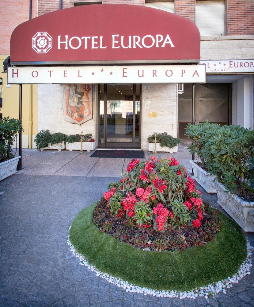 Europa - carbon neutral hotel in Modena
