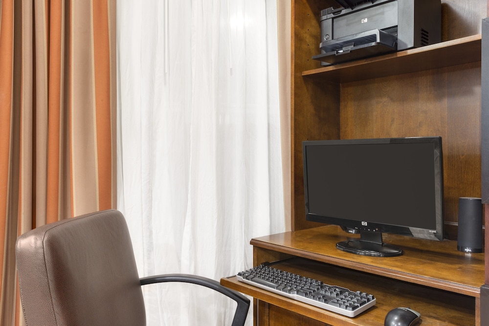Country Inn & Suites by Radisson Hiram GA - photo 20