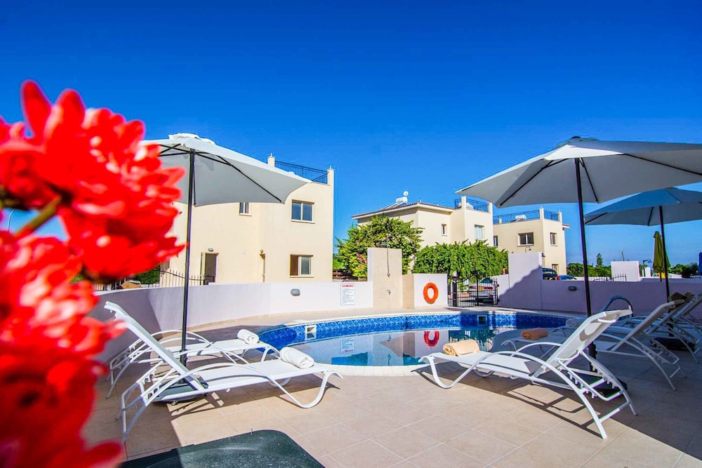 Green Valley Villa