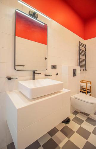 Stylish 1BR Apt In Tbilisi By Wehost