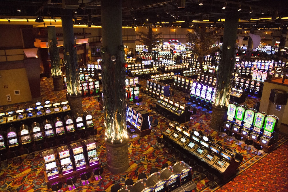 Bally's Twin River Lincoln Casino & Hotel - photo 21