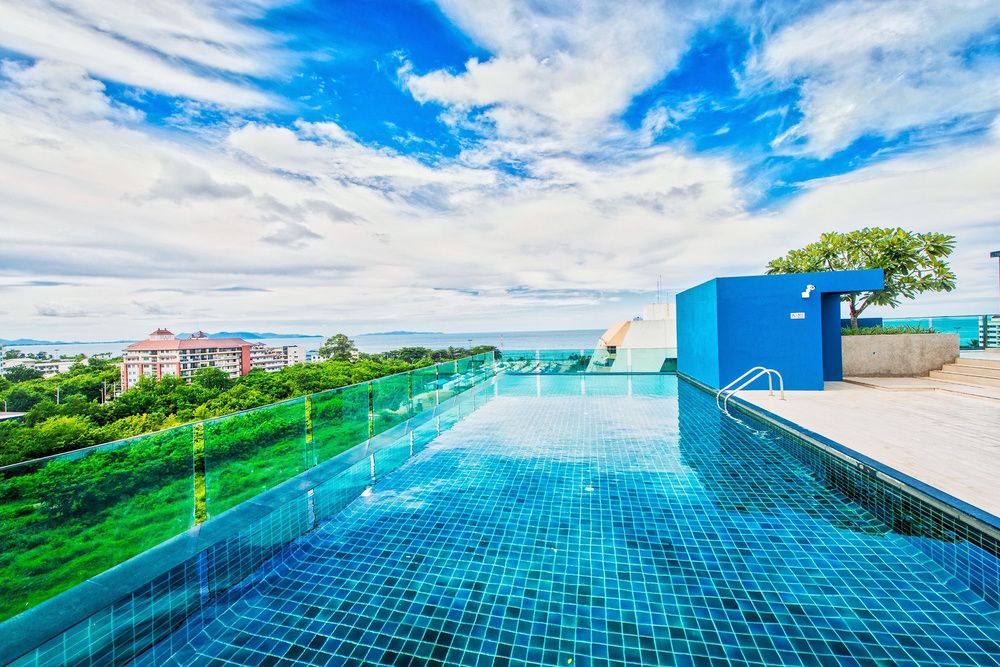 Acqua Condominium — 4-Star Luxury Hotel in Pattaya, Thailand