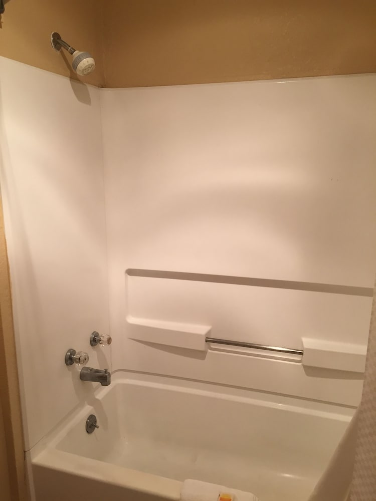 Days Inn by Wyndham New Braunfels - photo 16