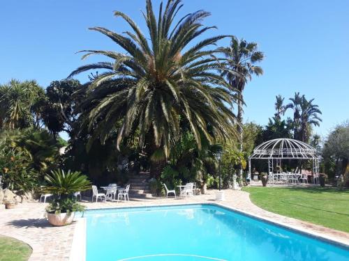 Goldeneye Private Venue Spectre — 4-Star Luxury Hotel in Stellenbosch, South Africa