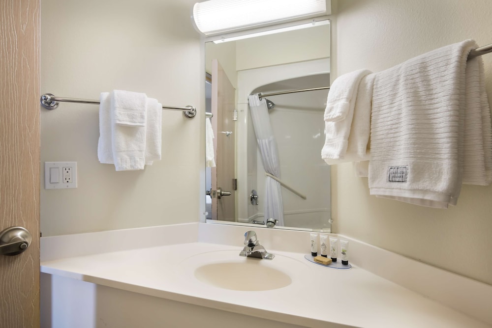 Red Lion Inn & Suites Butte - photo 24