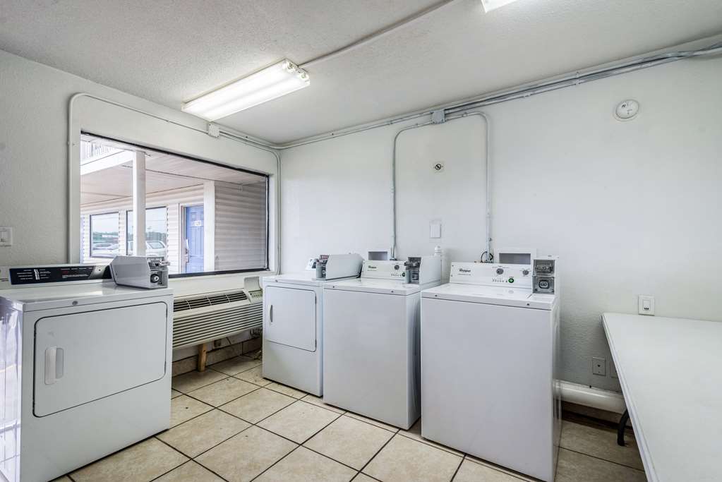 Motel 6 Anniston AL - photo 26