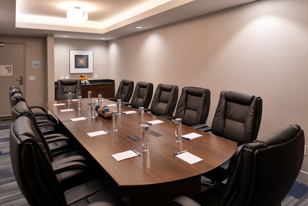 Holiday Inn Express & Suites Loma Linda San Bernardino S by IHG - photo 44