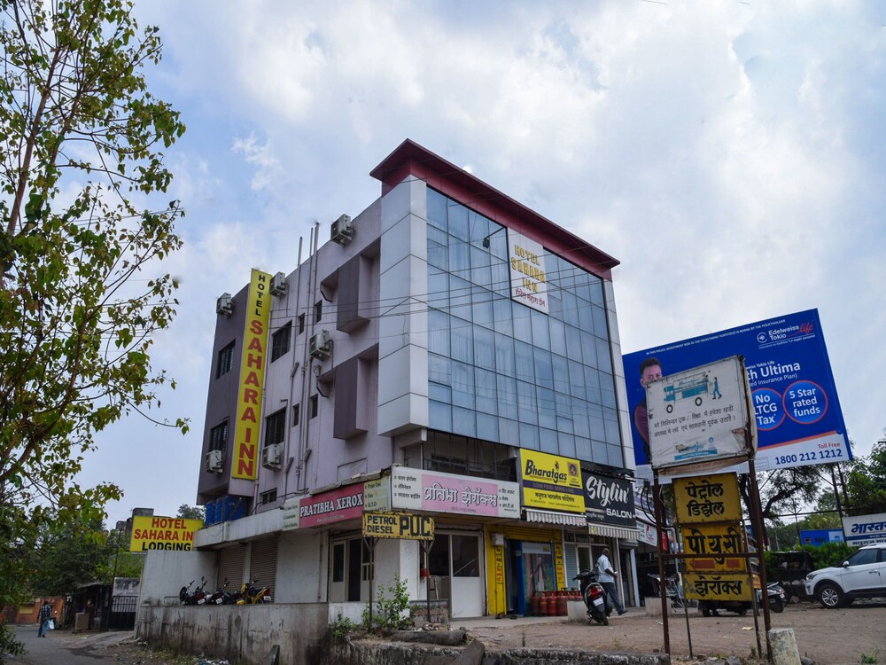 Oyo 12854 Hotel Sahara Inn — Nashik