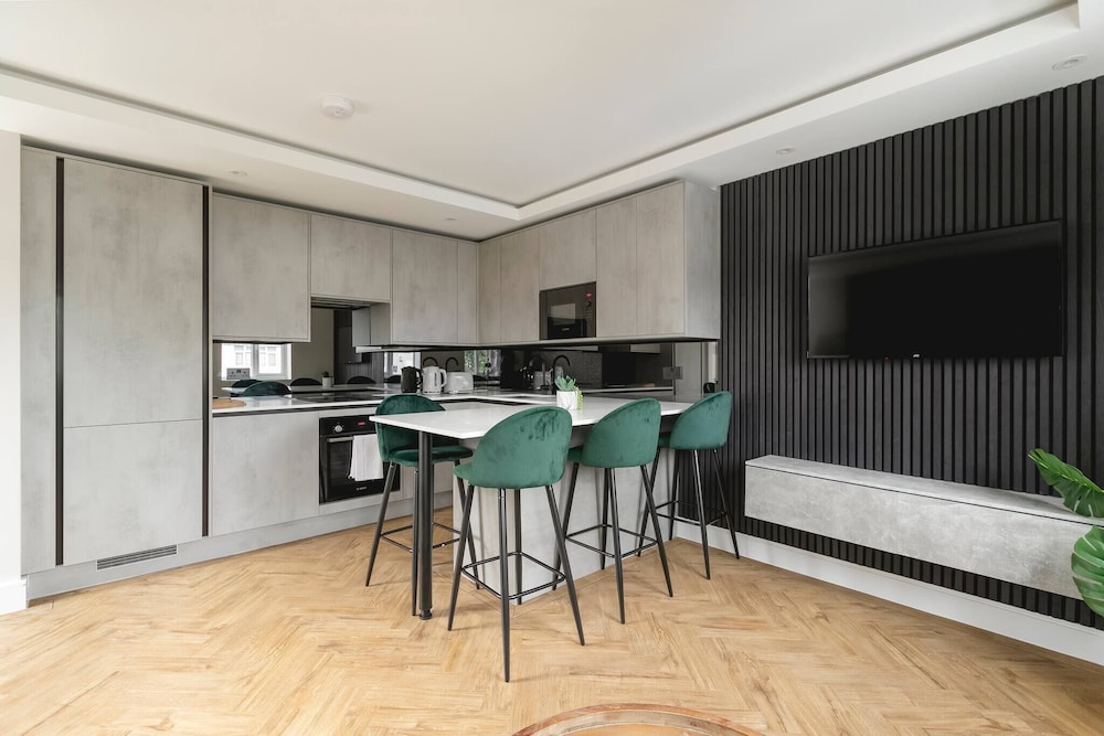 Skyvillion 1bed Cockfosters Near Alexandra Palace in Barnet, United Kingdom