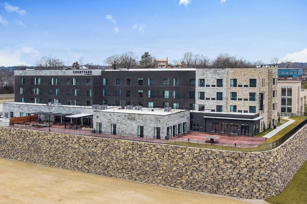 Courtyard by Marriott Jefferson City - photo 33