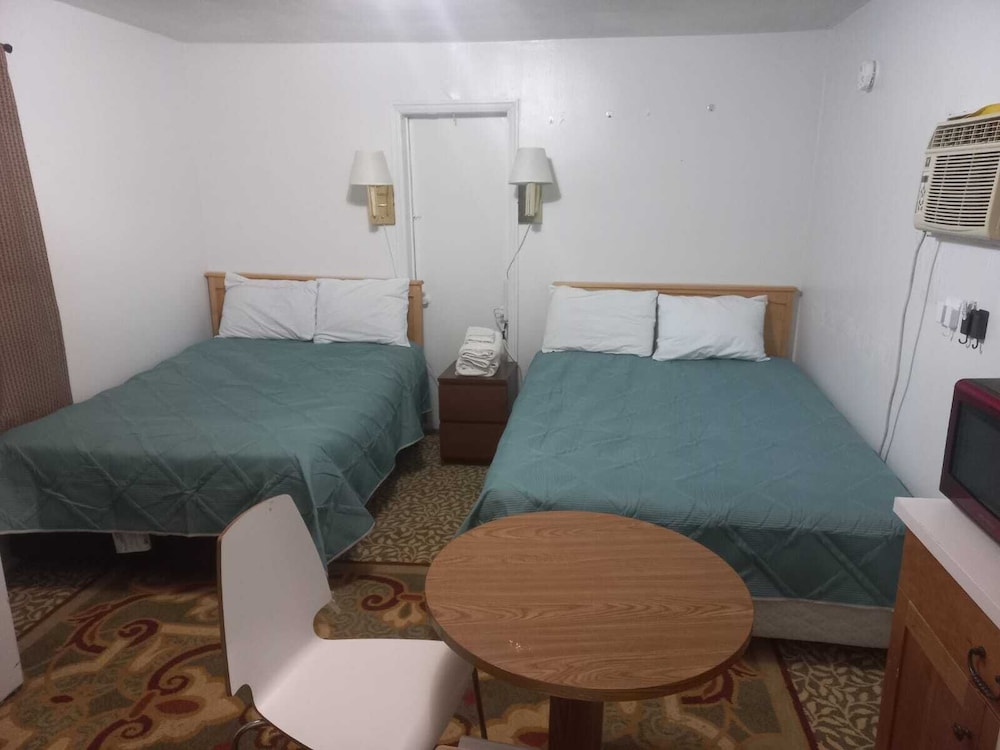 Pillow Talk Motel - photo 28