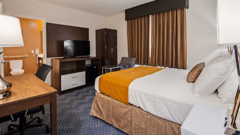 Best Western Far Rockaway Inn - photo 18