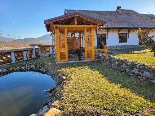 Studio Amalia - carbon neutral hotel in Sadu