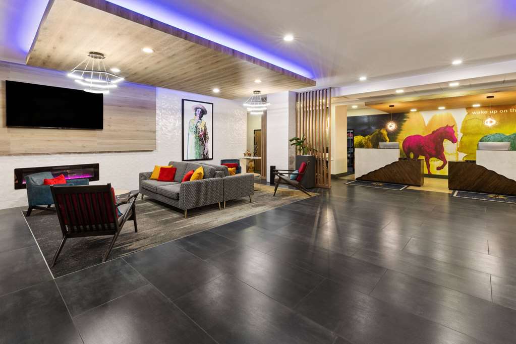 La Quinta Inn & Suites by Wyndham El Paso East Loop 375 - photo 27