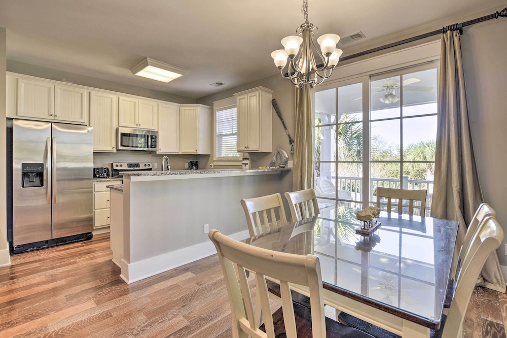 Resort Perks and Pools Townhome By Barefoot Landing - photo 7