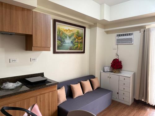 DMCI TheOrabella QC 1 BR w bal in Cubao38sqm condo — 4-Star Luxury Hotel in Manila, Philippines