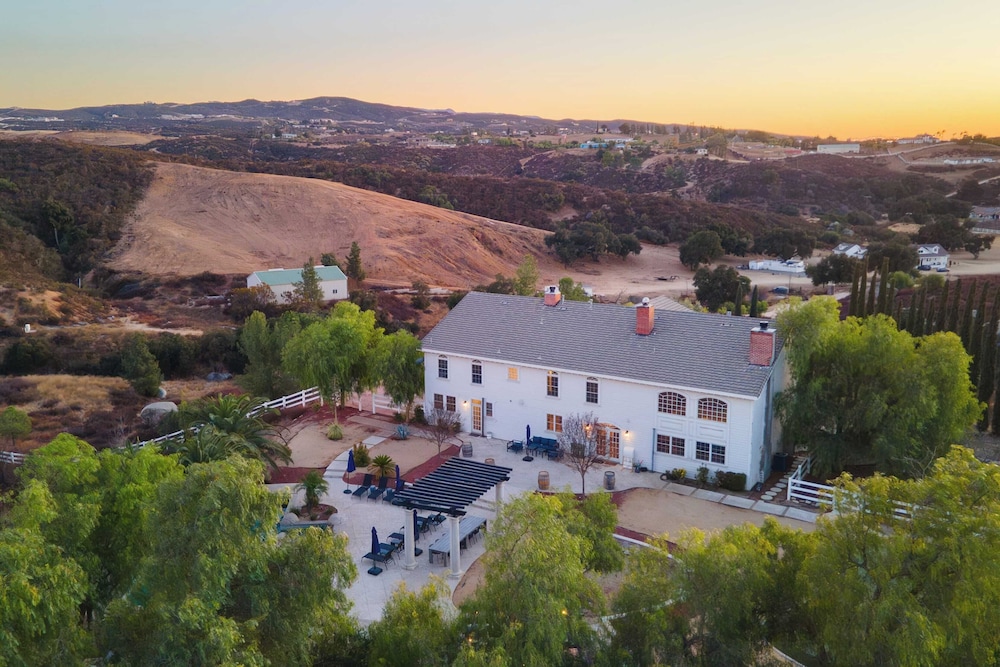 Warhol by Avantstay Expansive Estate Stunning Wine Cty Views - photo 32