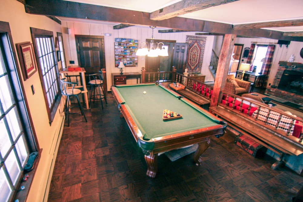 Admiral Peary Inn Bed & Breakfast - photo 26