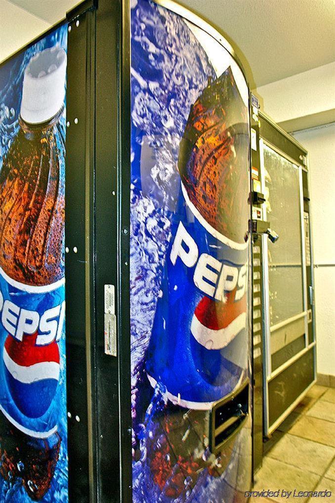 Motel 6 Milwaukee West Brookfield - photo 17