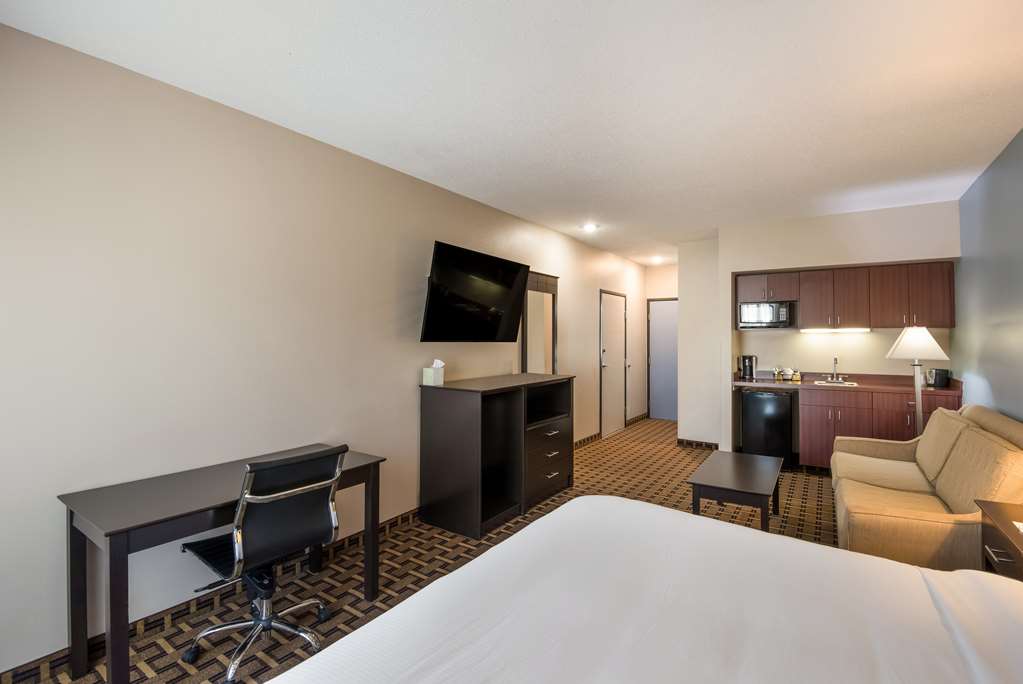 SureStay Plus Hotel by Best Western Coralville Iowa City - photo 9