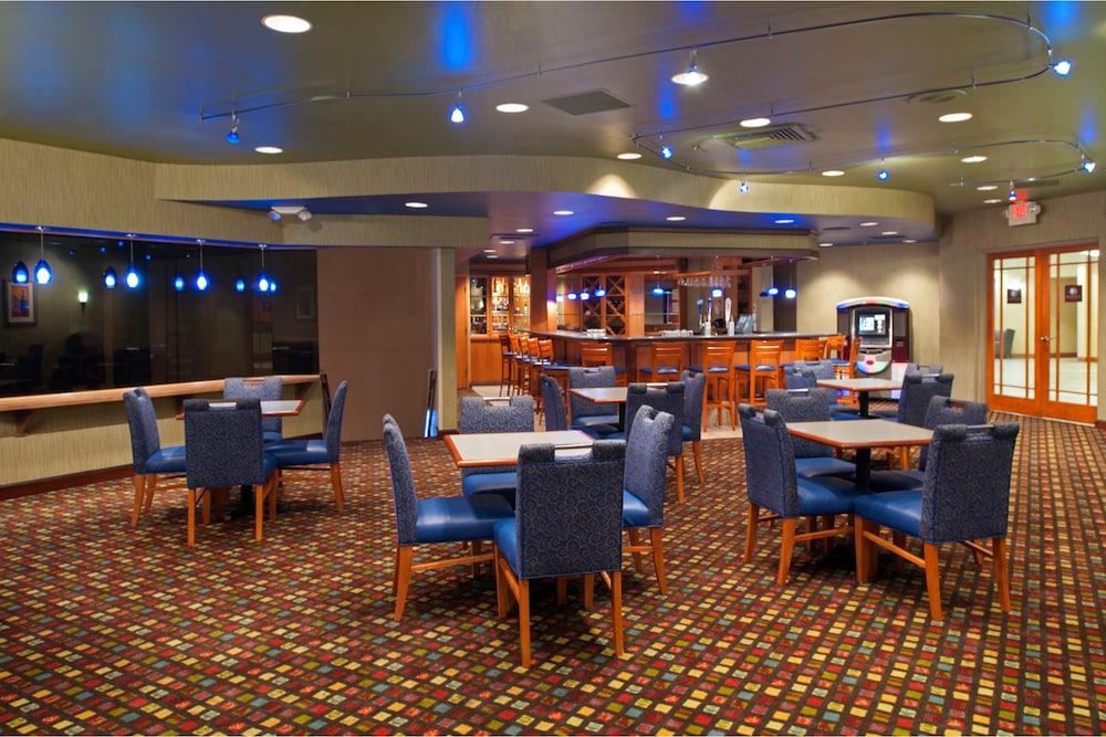 DoubleTree by Hilton Holland - photo 36