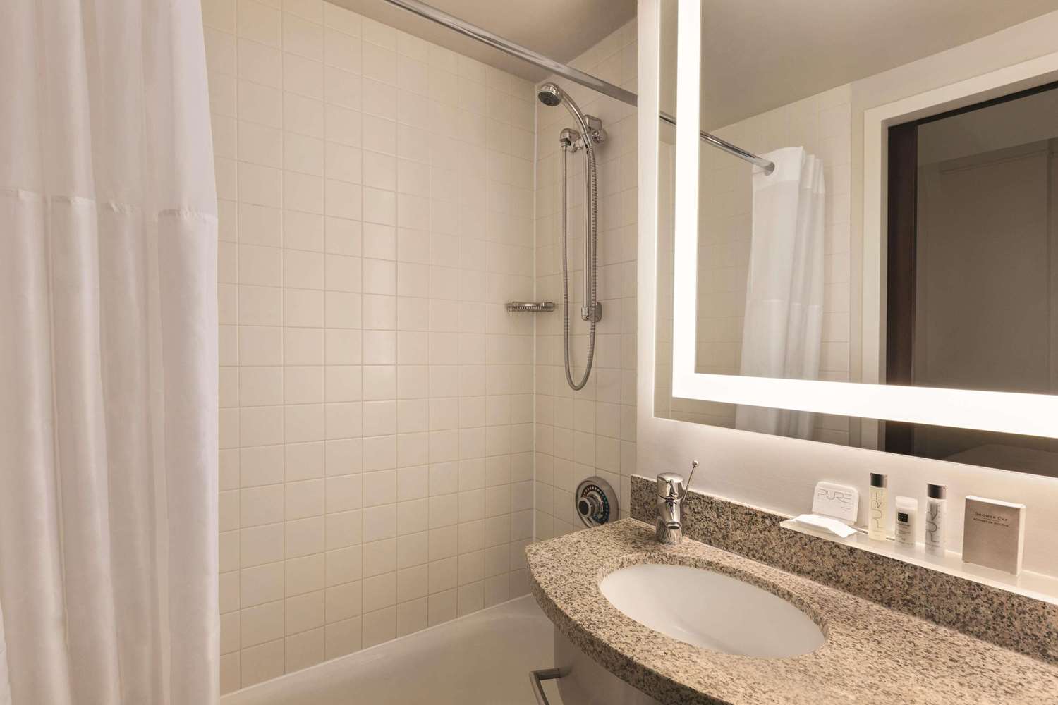 Radisson Hotel New York Wall Street - photo 22