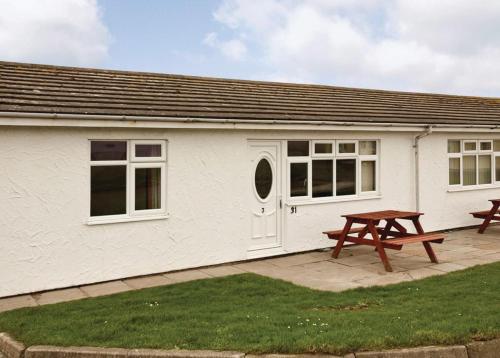 Anglesey Bungalows — Holyhead — photo 2