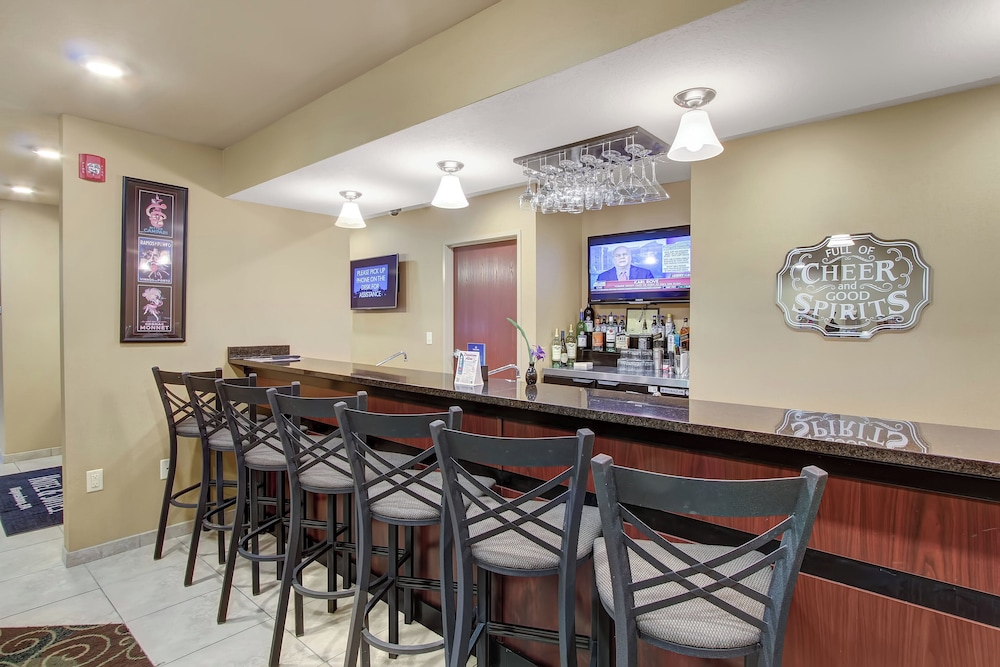 Cobblestone Hotel & Suites Waynesboro - photo 53